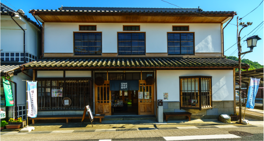 走る夢やすらぎ号とその内装